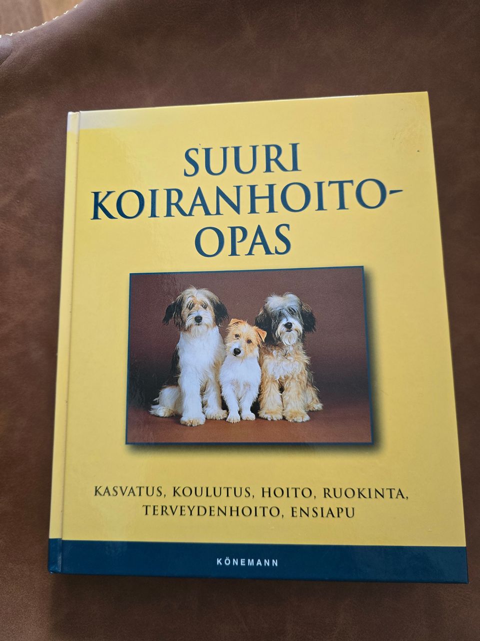 Suuri koiranhoito-opas kirja