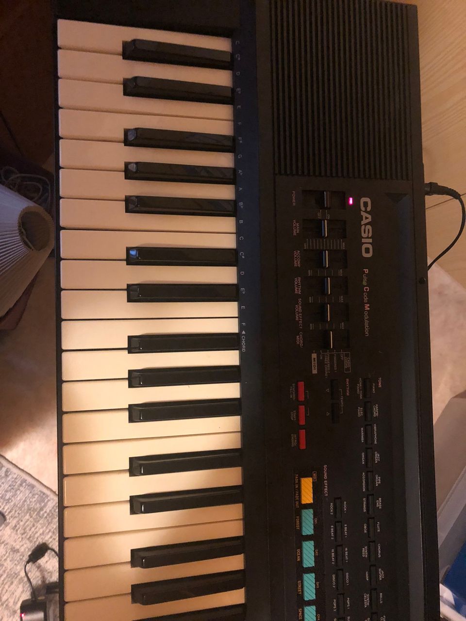 Kosketinsoittimet CASIO Casiotone CT-660