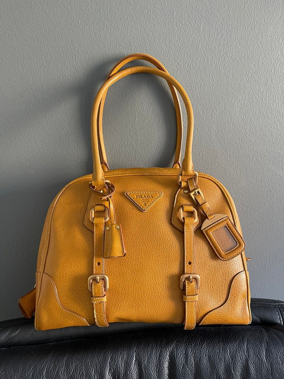 Vintage Prada laukku