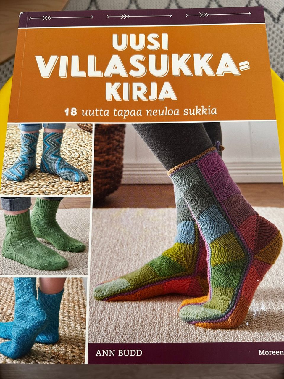 Uusi villasukka kirja