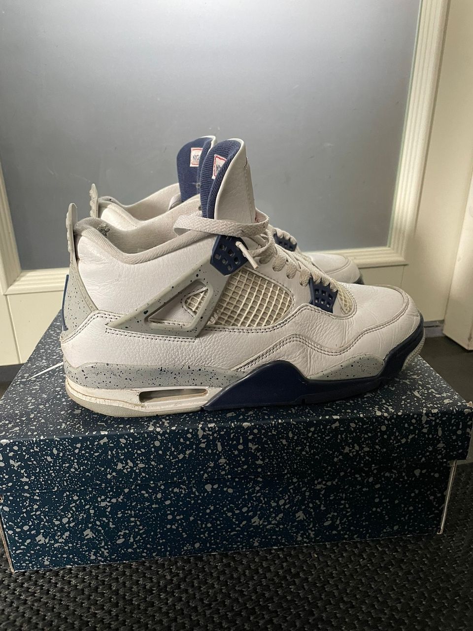 Jordan 4 midnight navy