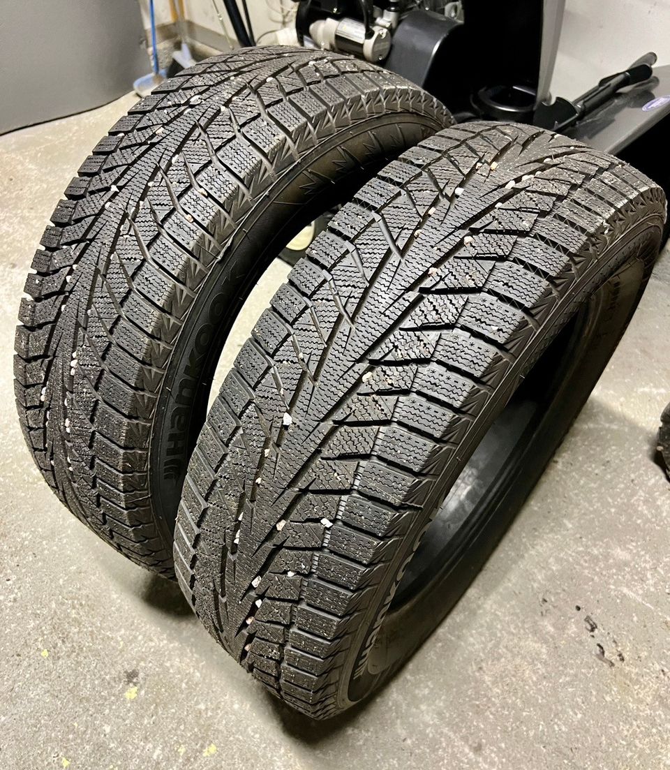 Uutta vastaavat Hankook 215/65-17 kitkarenkaat