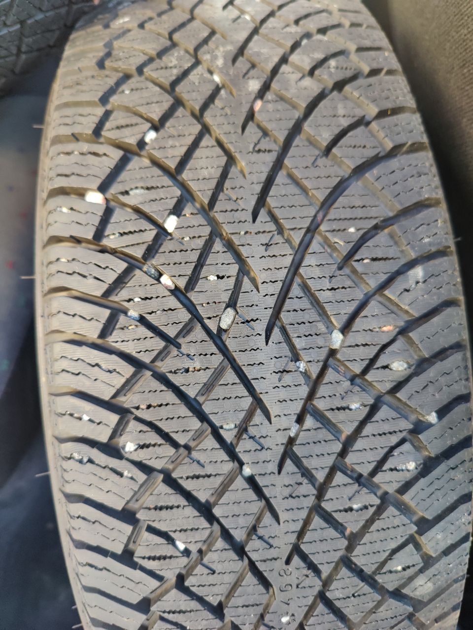 Nokian R5 195/65/15