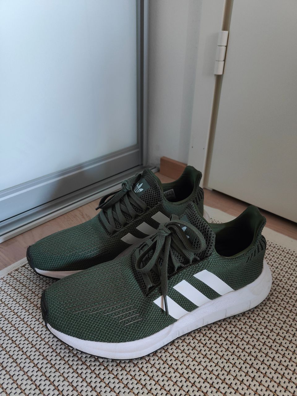 Adidas kengät