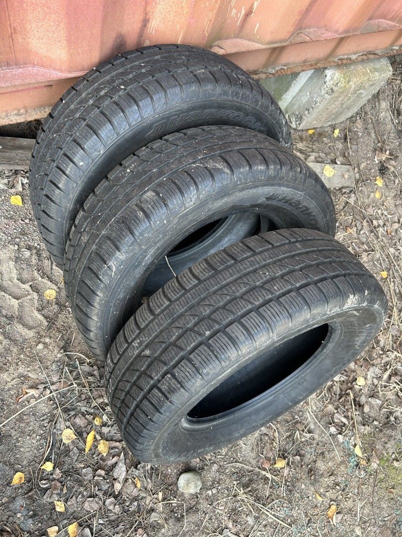 245/65 R17 3kpl kesärenkaita