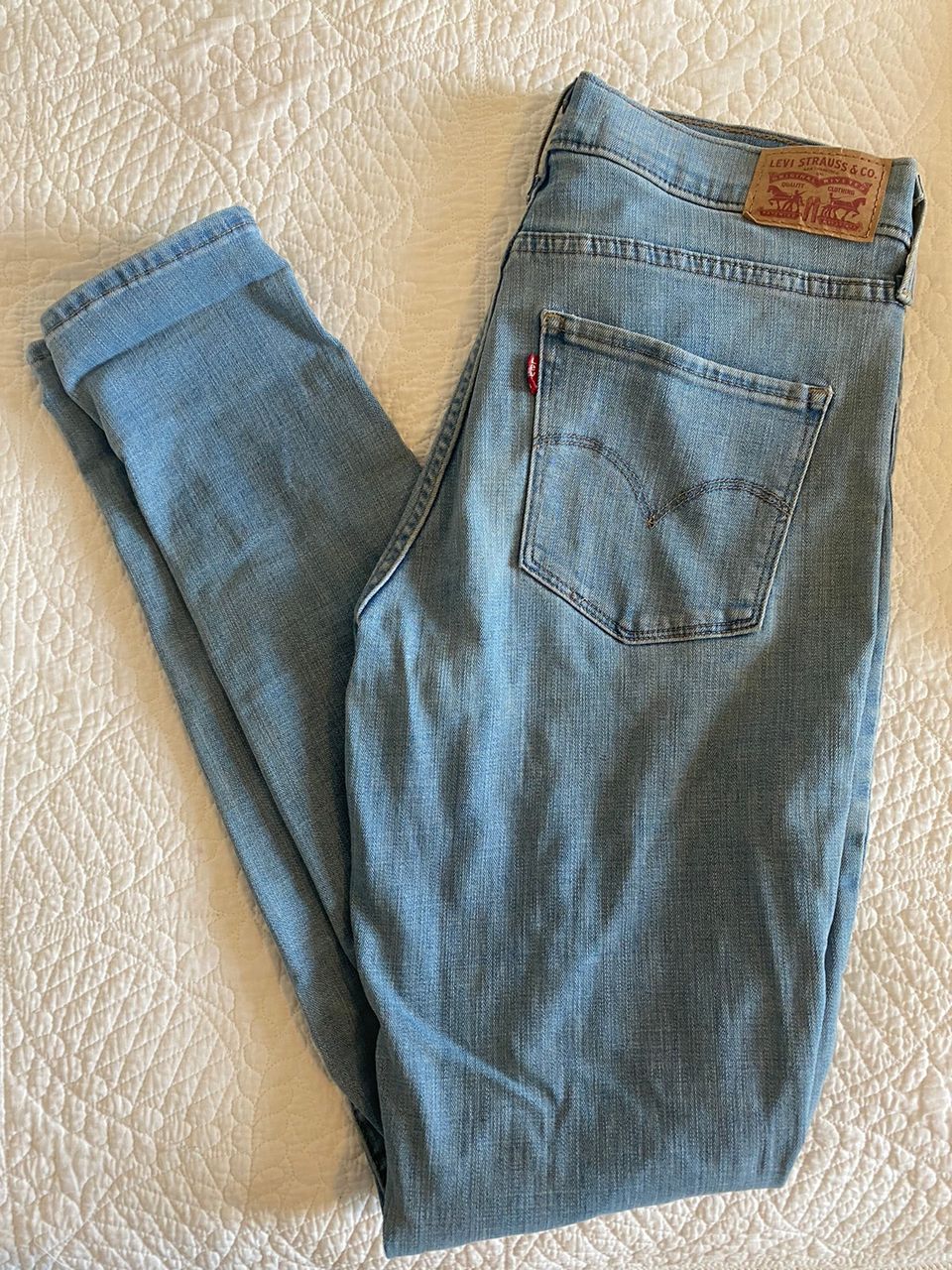 Levi’s 311 Shaping Skinny 29/32