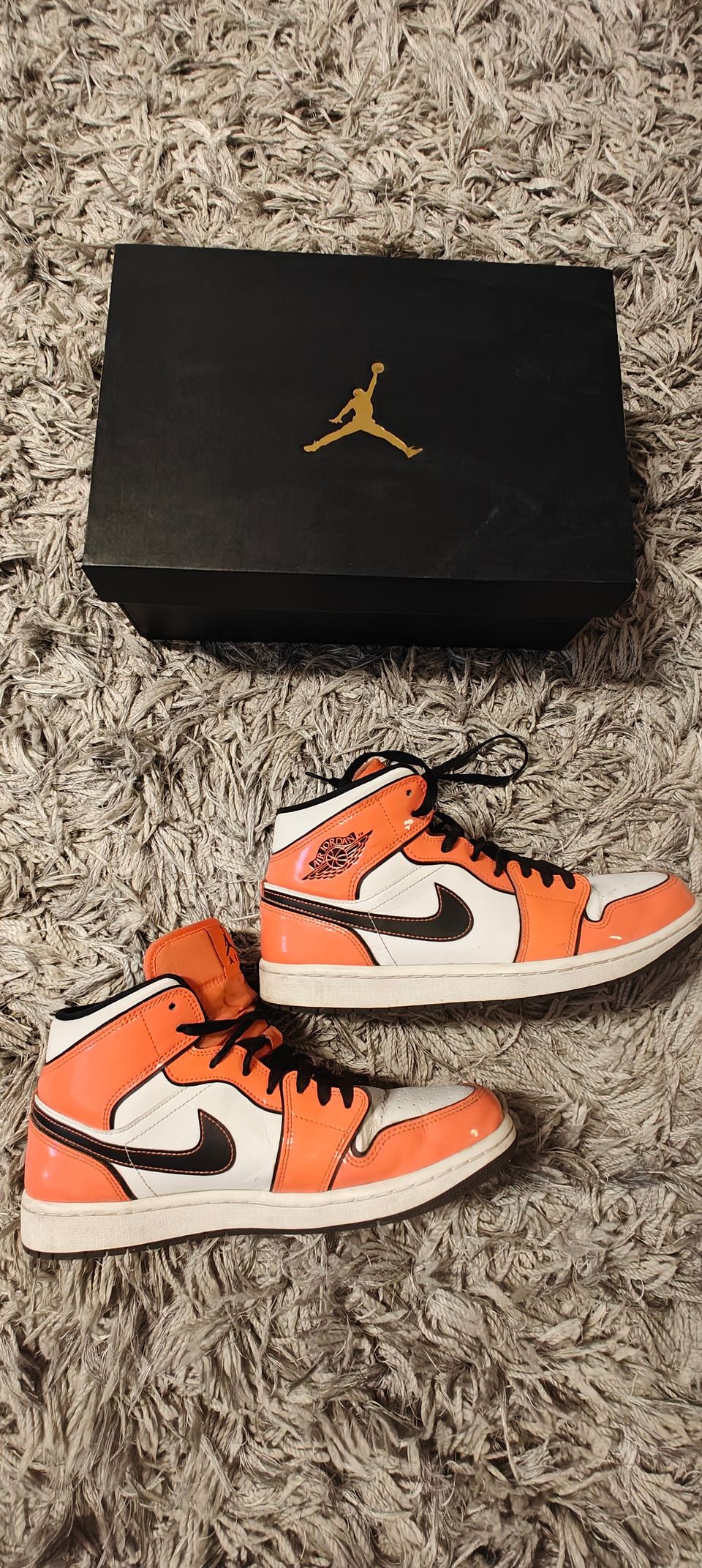 Nike Air Jordan turf orange