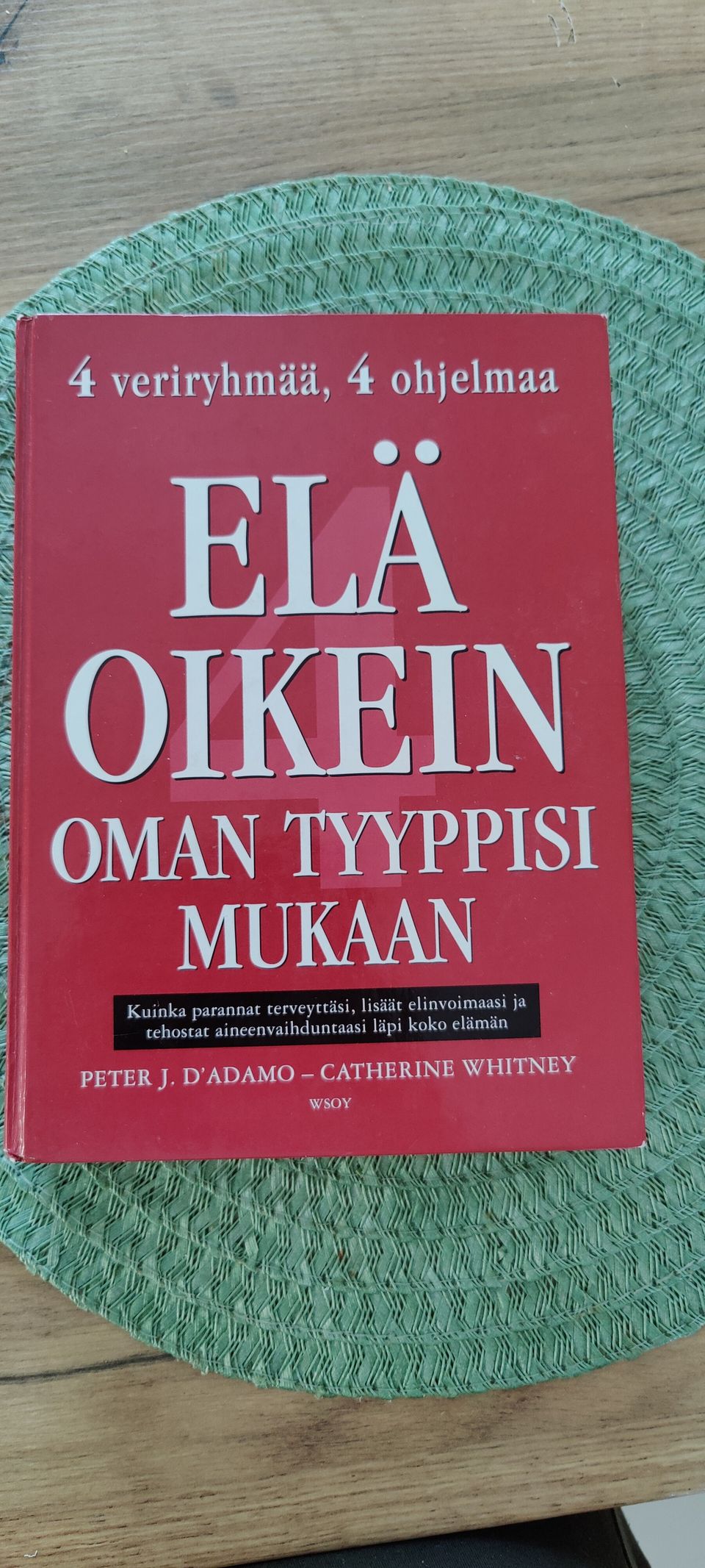 Dadamo / Whitney : Elä oikein oman tyyppisi mukaan (2004)