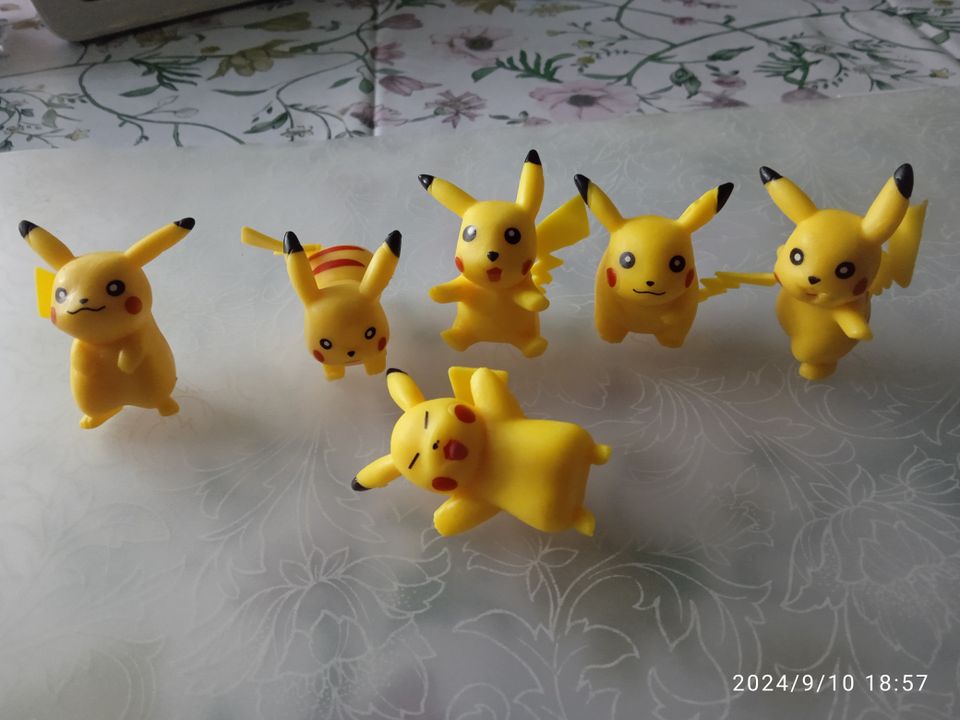 Pikachu minifiguurit