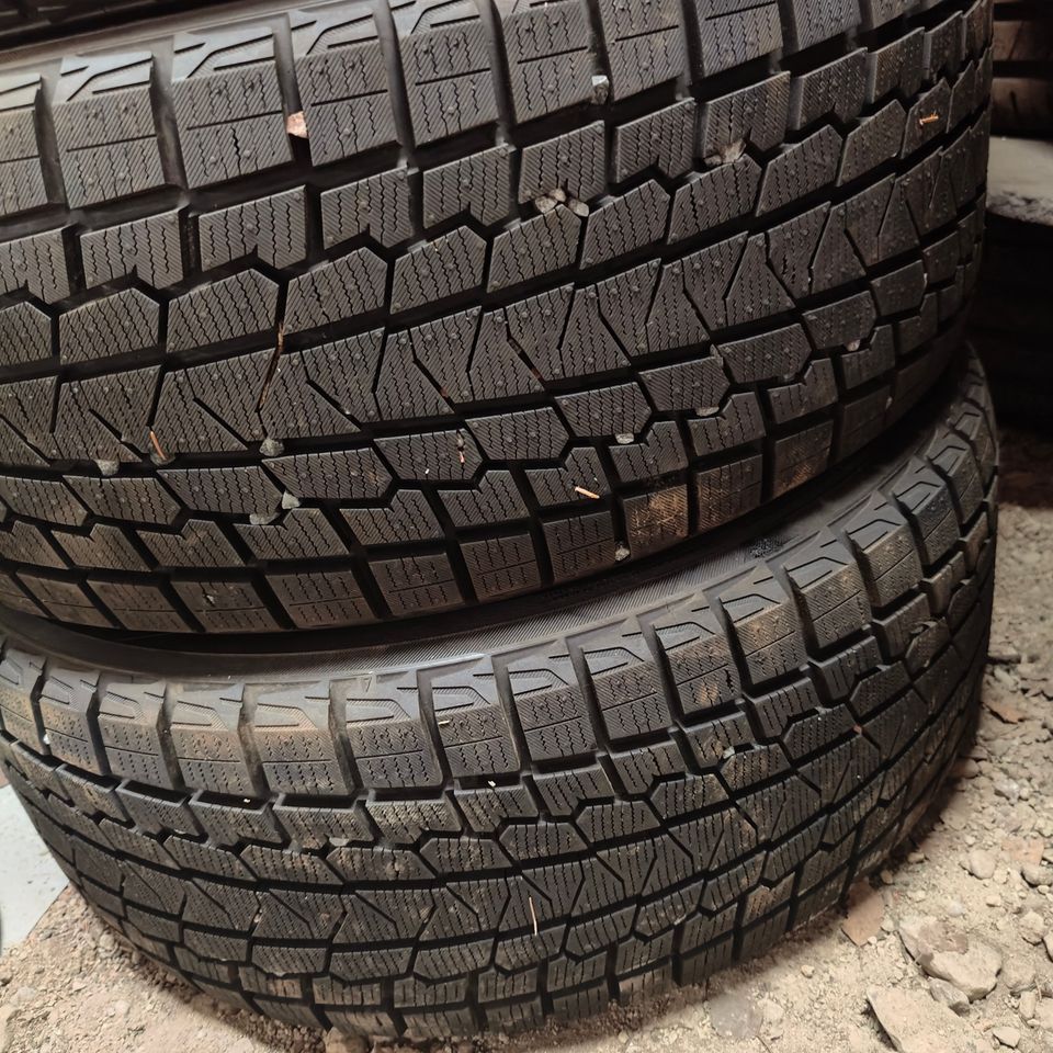 Uudet 225/45R18 Yokohama kitkarenkaat