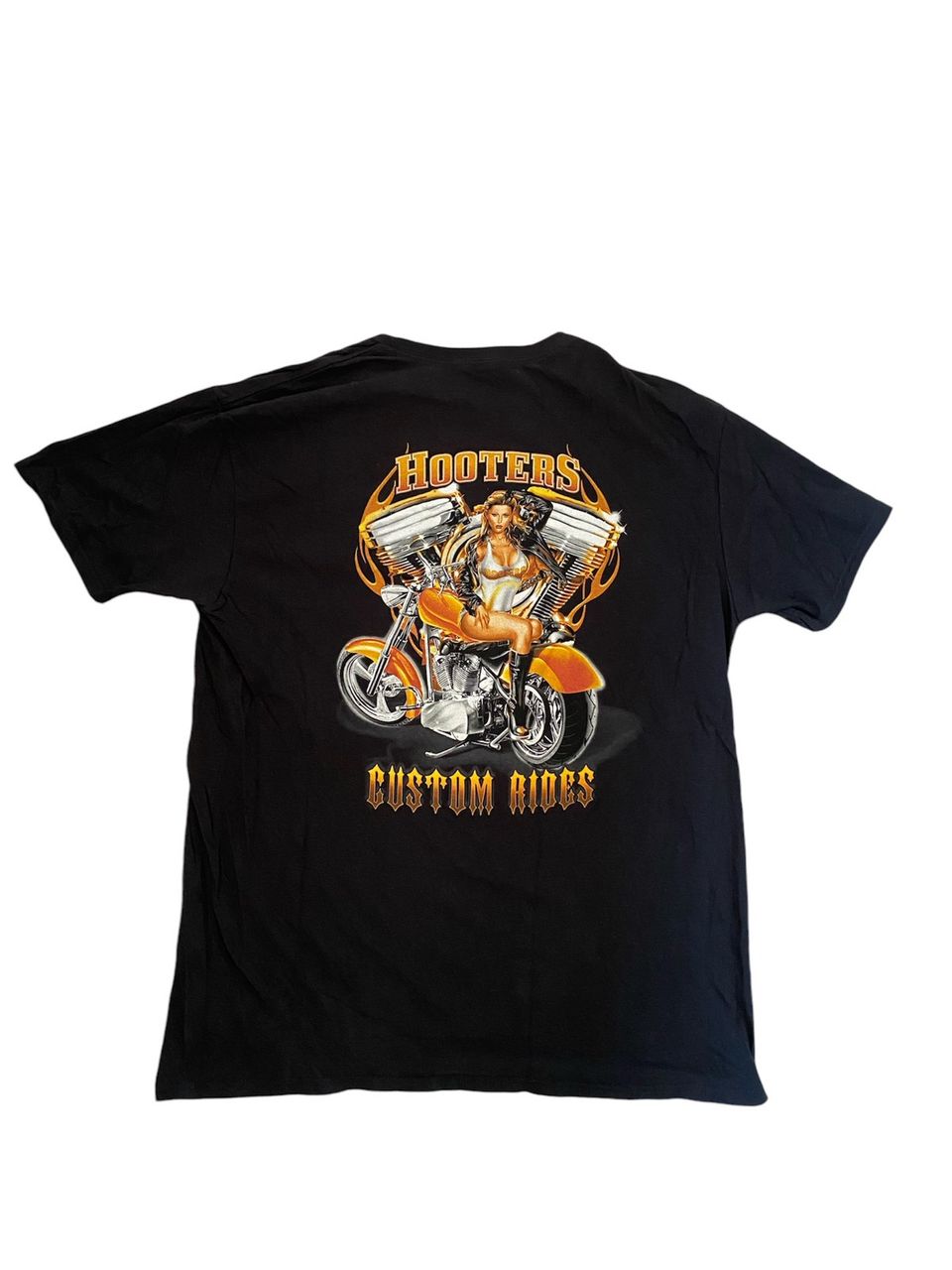 Hooters T-Shirt