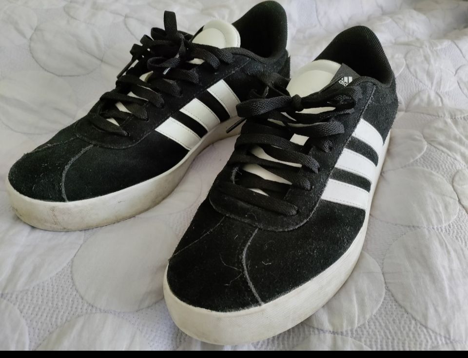 Adidas tennarit 44