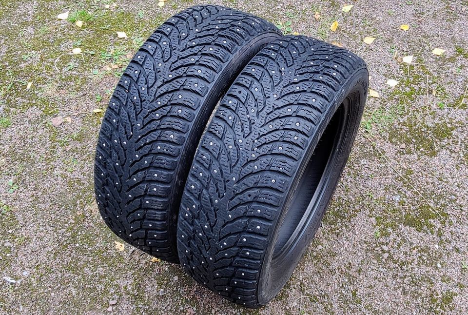 205/60R16 Hakkapeliitta 9 nastarengaspari