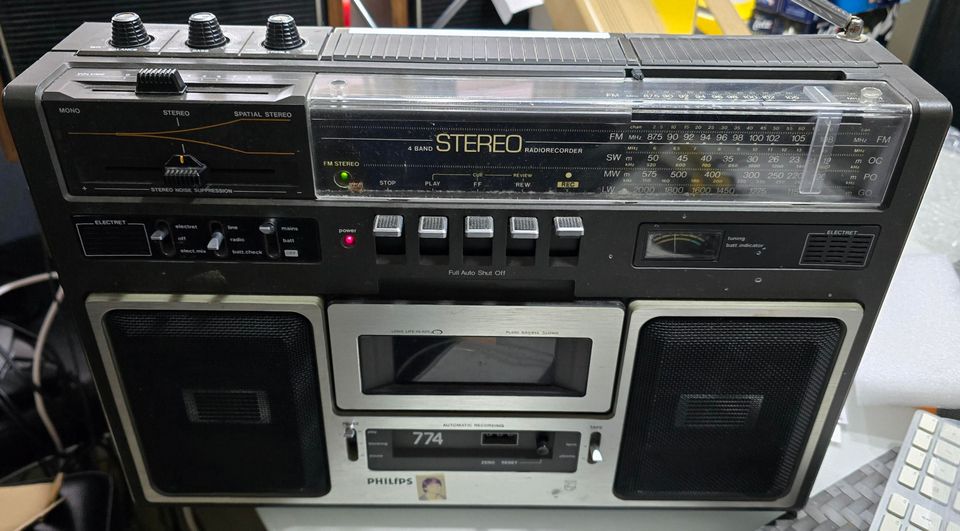 Philips 774 kasettiradio