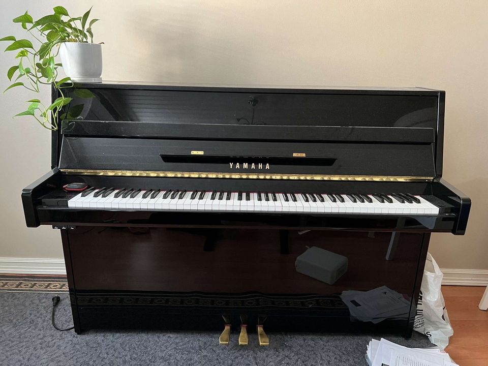 Yamaha piano