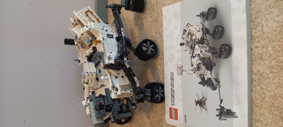 Lego technic 42158. NASA Mars Rover Perseverance