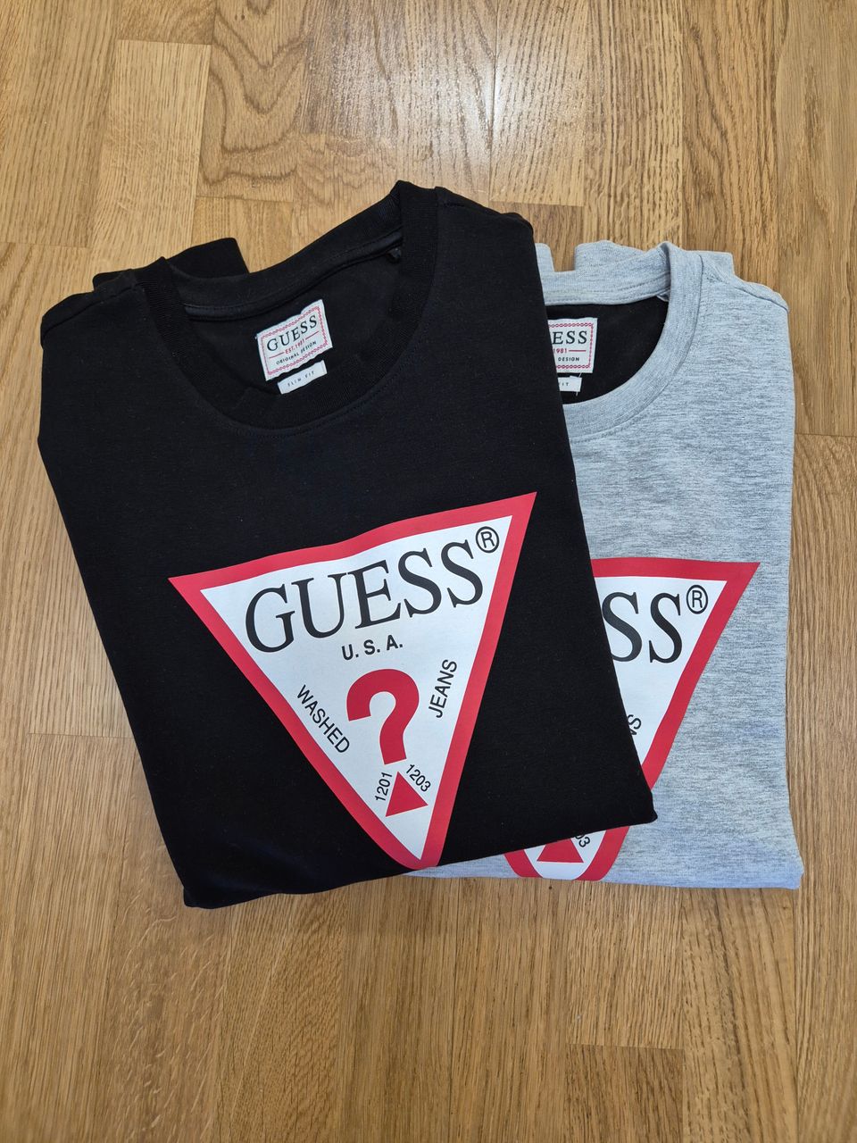 GUESS collegepaita 2kpl