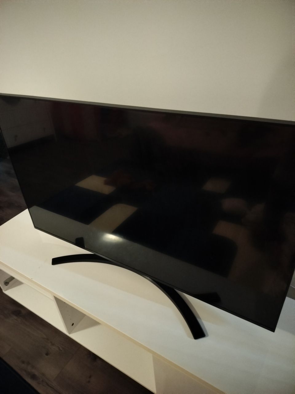 LG 50" televisio