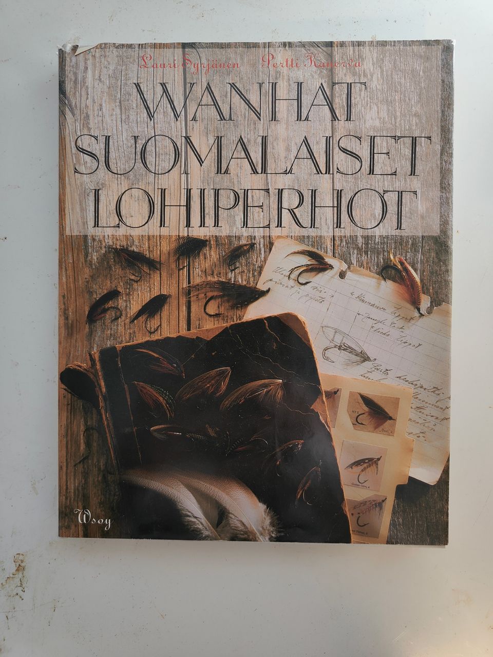 Wanhat suomalaiset lohiperhot