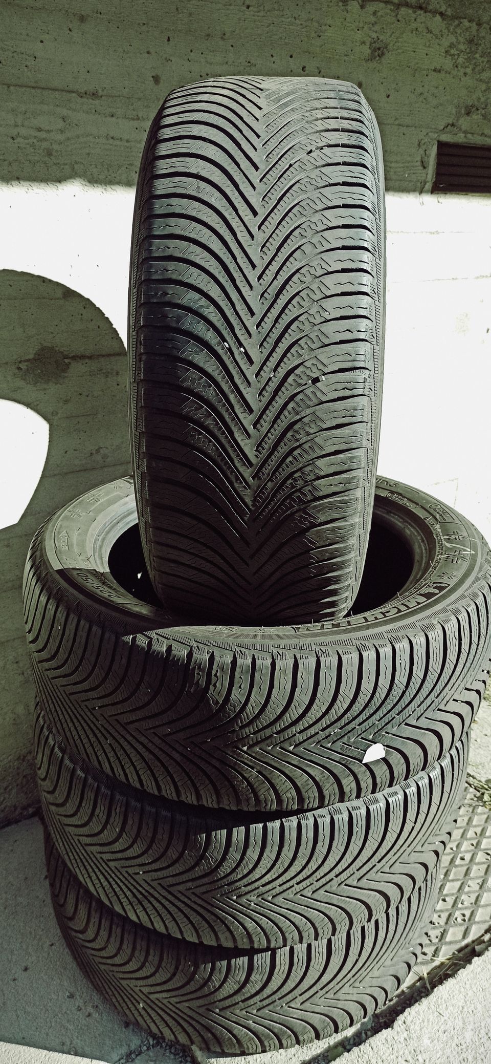 Renkaat Michelin Alpine5 225/50/R17