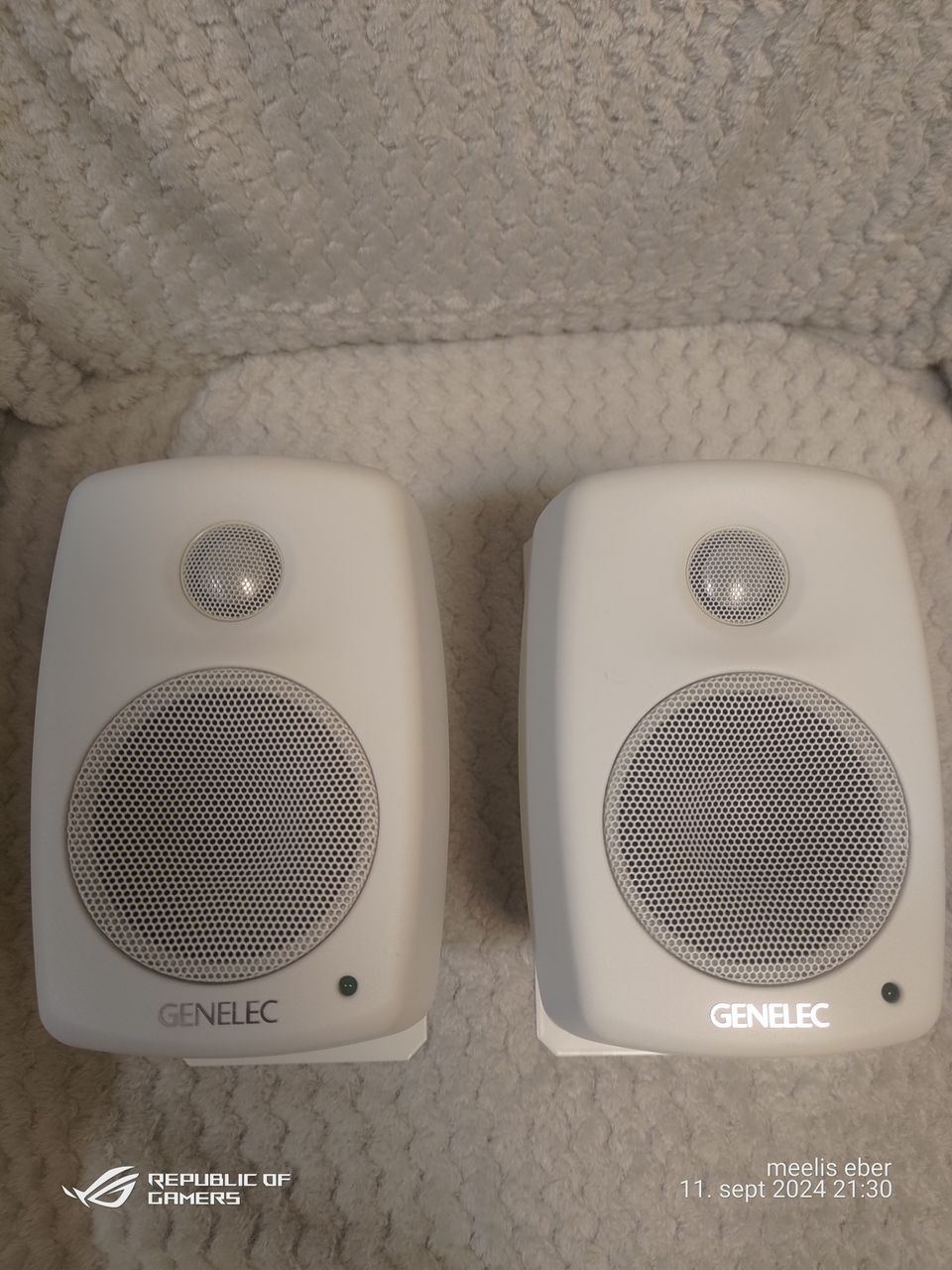 Genelec 4010A pari.