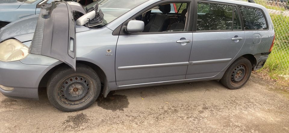 Toyota corolla 2004 vm osina!!!