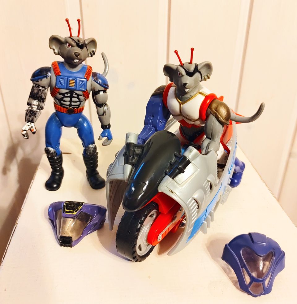 Prätkähiiret ja moottoripyörä, Biker Mice From Mars figures