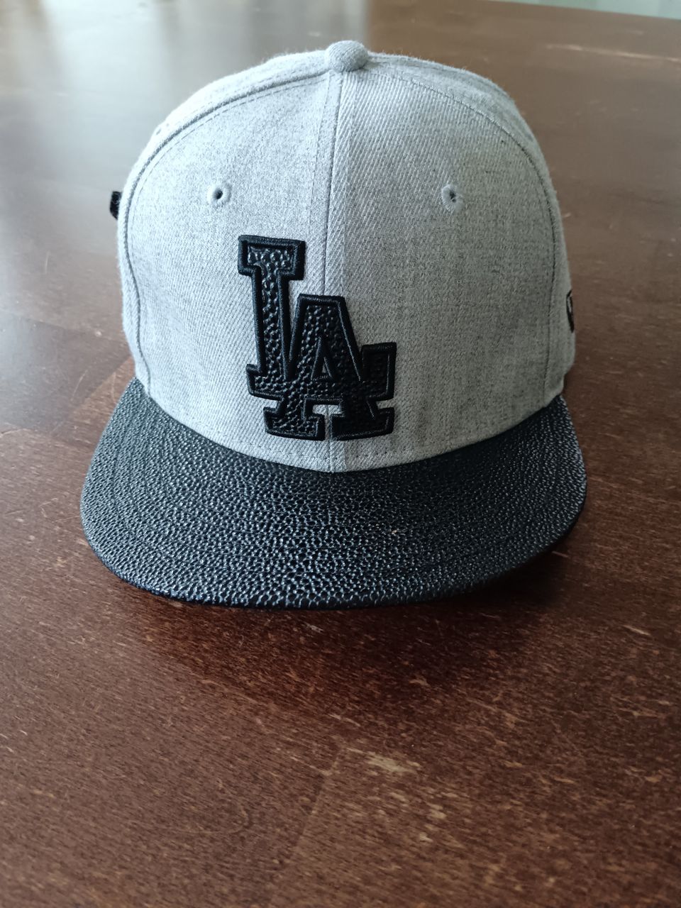 New Era LA lippis