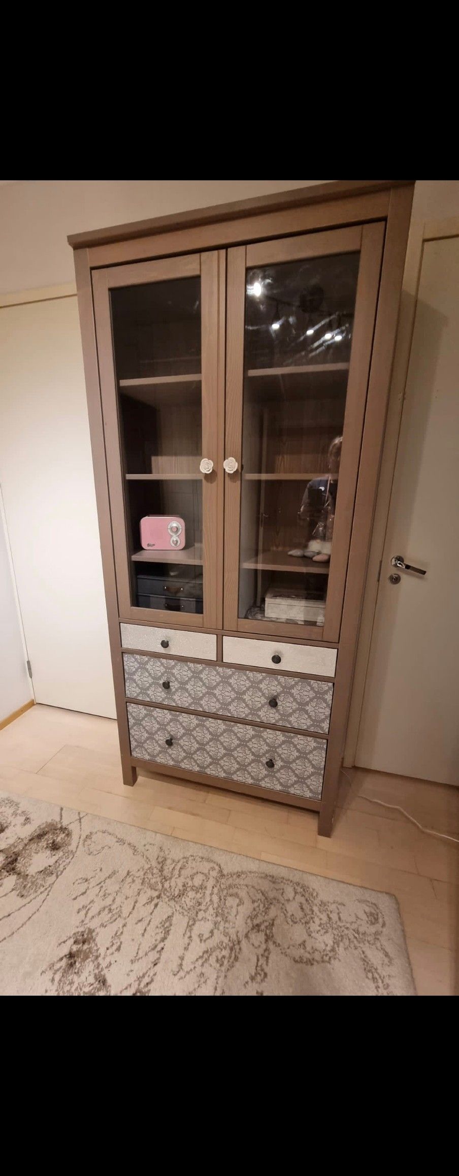 Hemnes vitriini