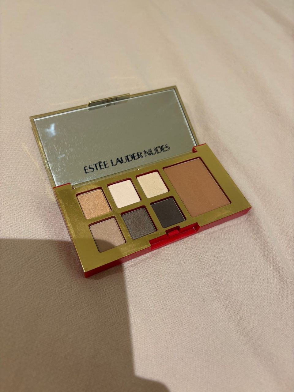 Estee Lauder nude luomiväri