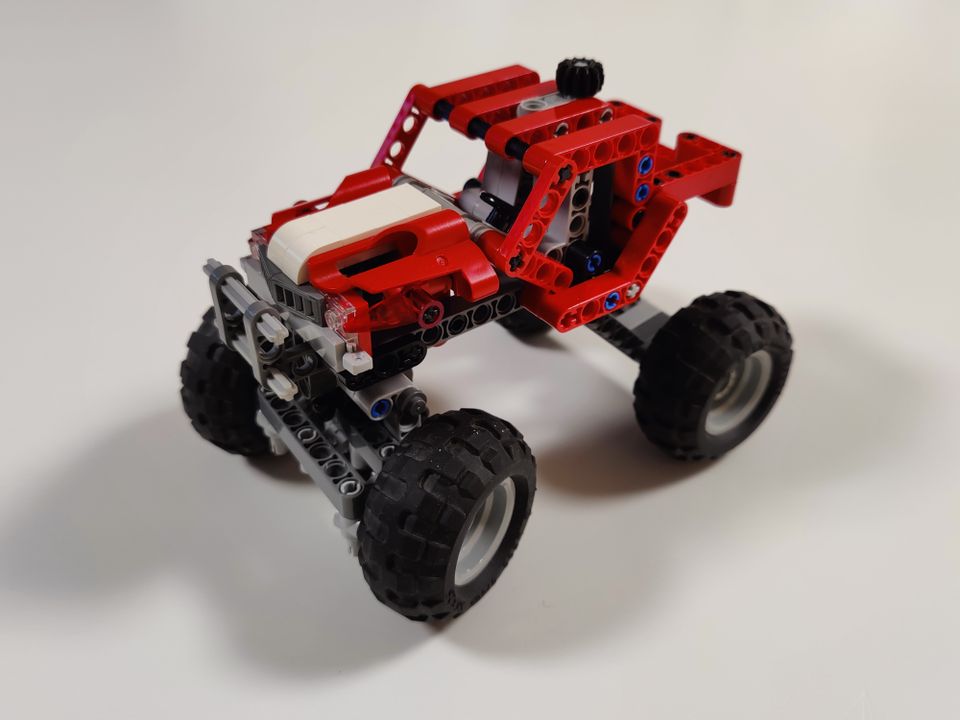 Lego Technic Rallimaasturi 8261