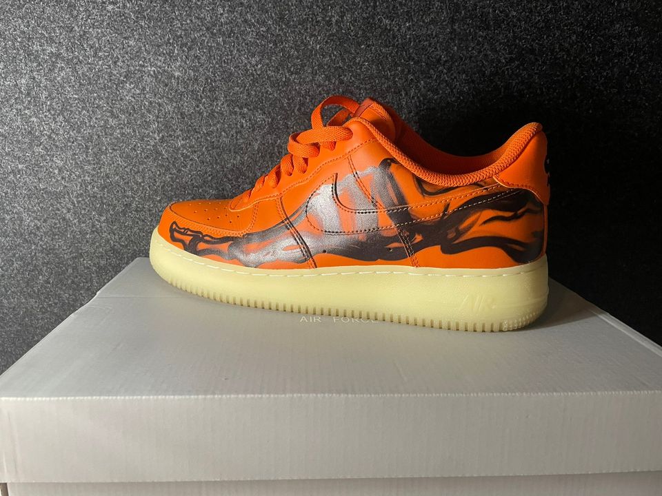 Nike ariforce orange skeleton