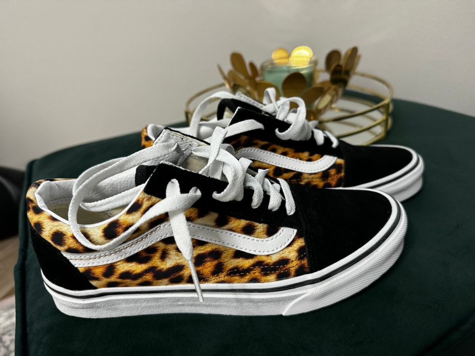 Vans tennarit