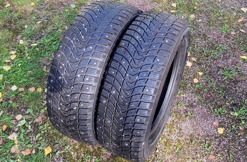 215/60R16 Michelin X-Ice 3, 2 kpl