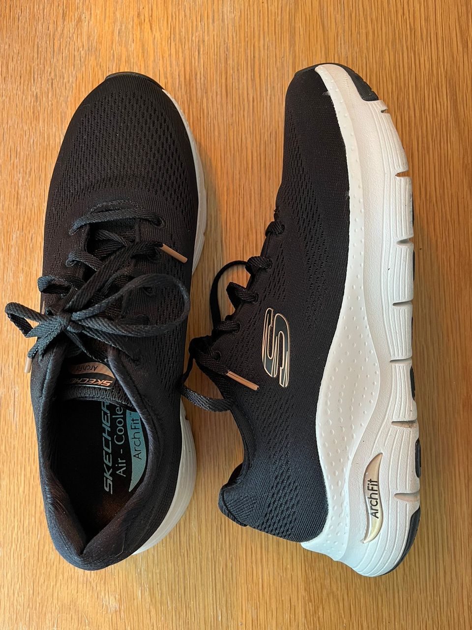 Skechers kengät koko 40