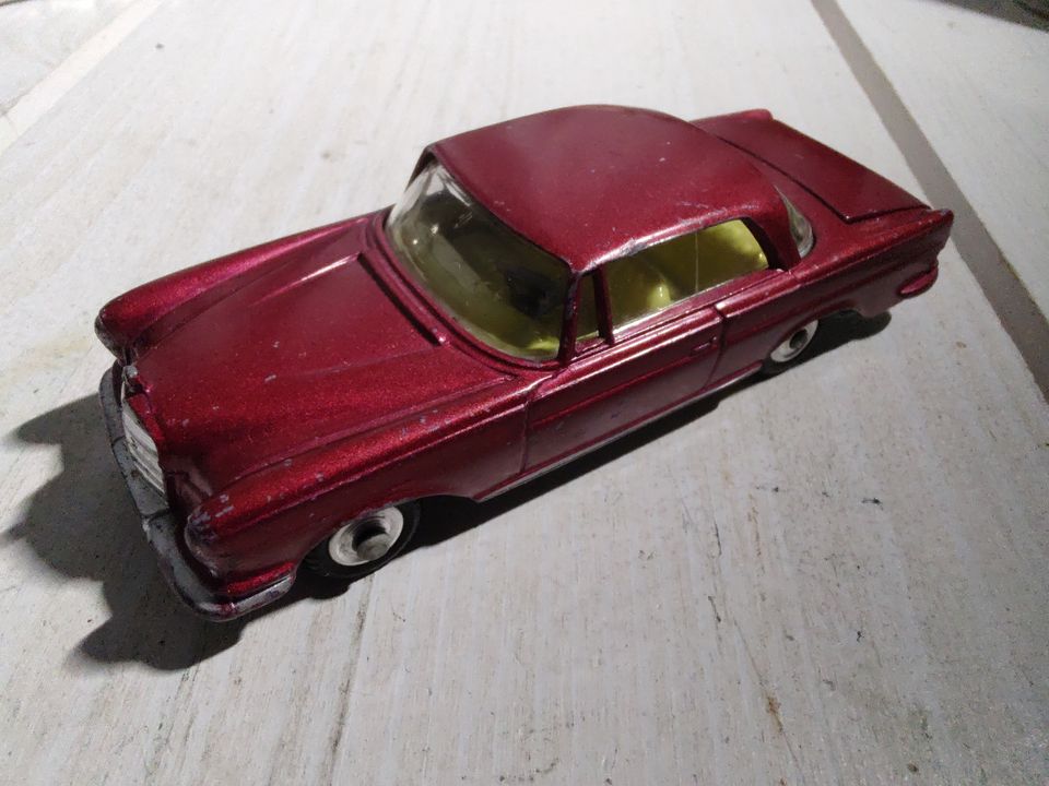 Corgi Toys Mercedes Benz 220SE Coupe 1961-63