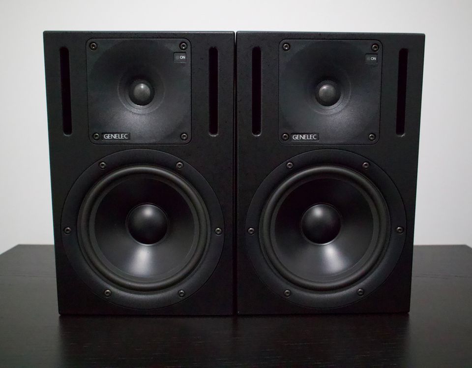 Genelec 1030A 6.5" Bi-Amplified Powered Studio Monitor Speakers (pair)