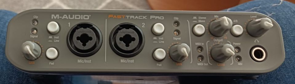 M audio fast track pro