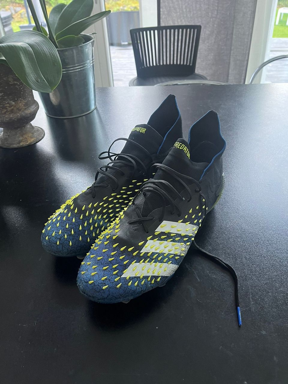 Adidas Predator Freak 43 1/3