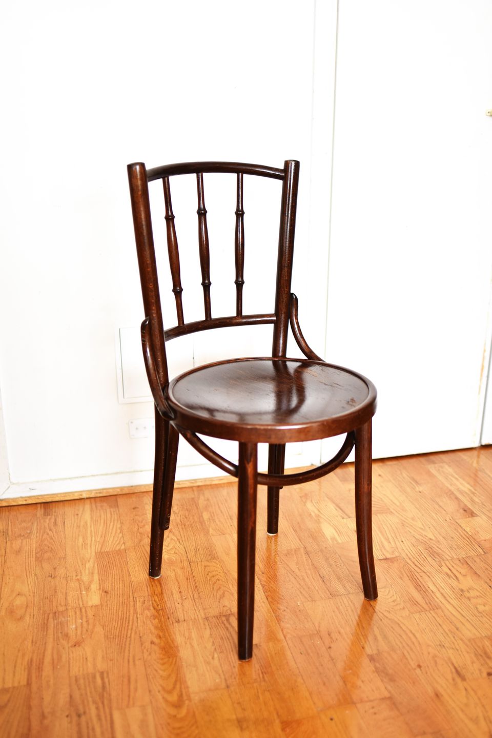 Ton thonet tyylinen wieniläistuoli