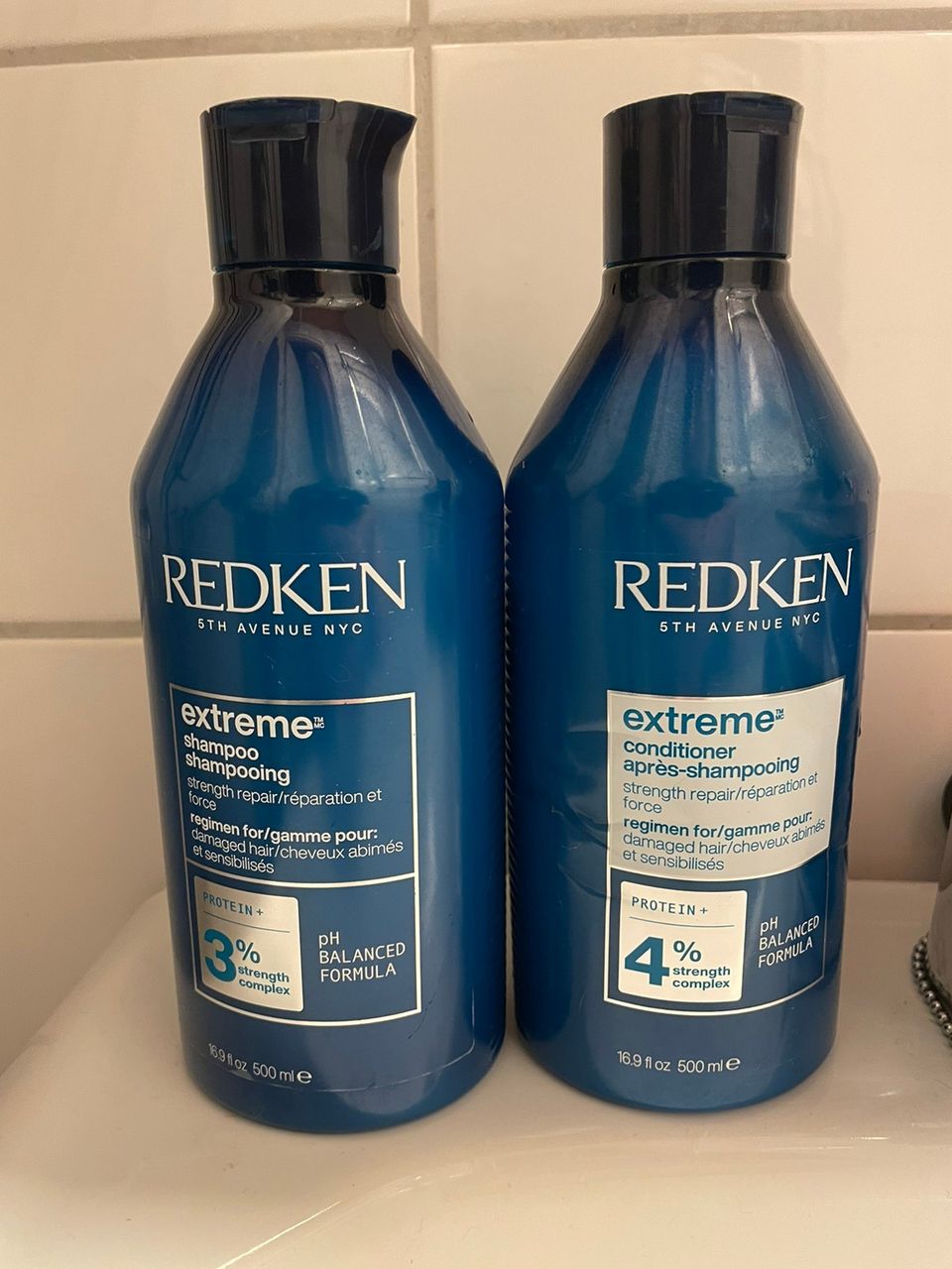 Redken extreme shampoo ja hoitoaine