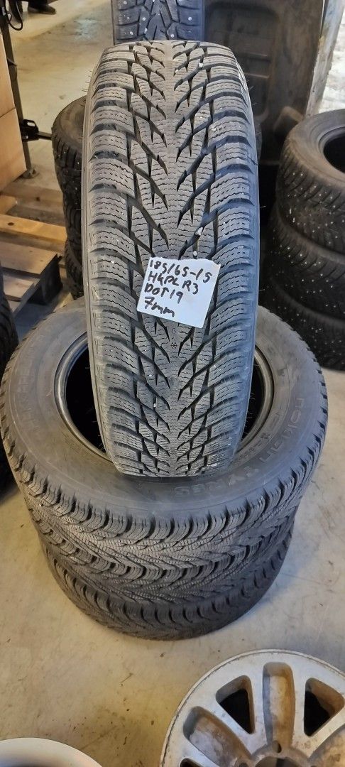 4kpl 185/65R15 Nokian Hakkapeliitta R3 kitkat