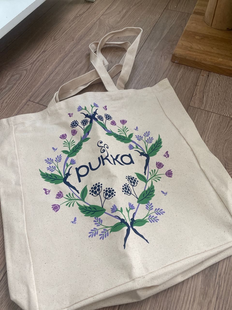 PUKKA kangaskassi/ Tote bag