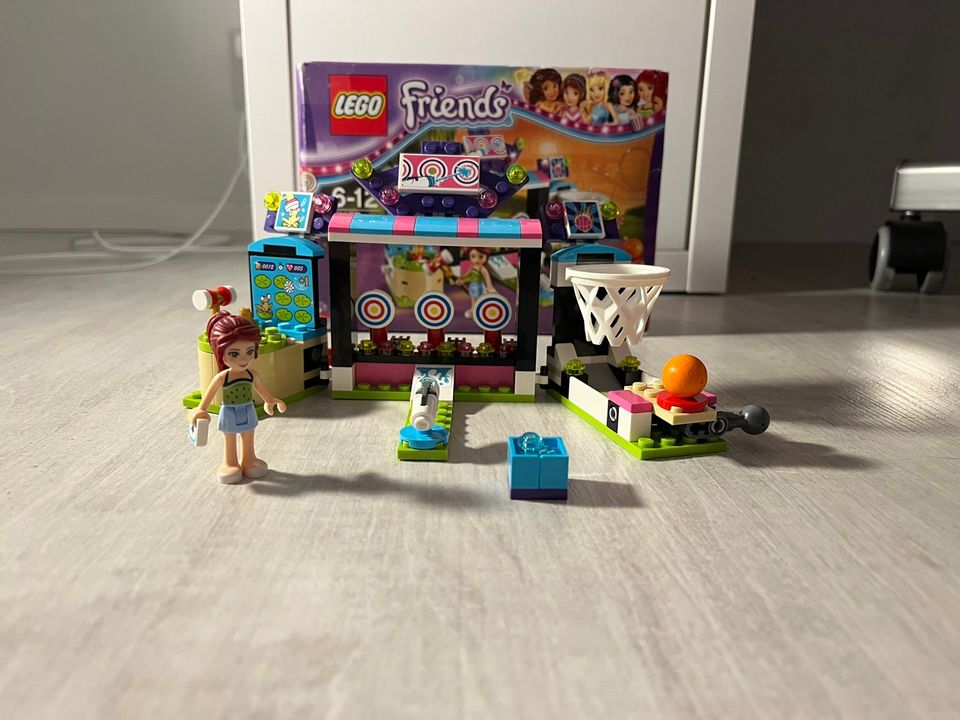 Lego Friends huvipuiston pelipiste