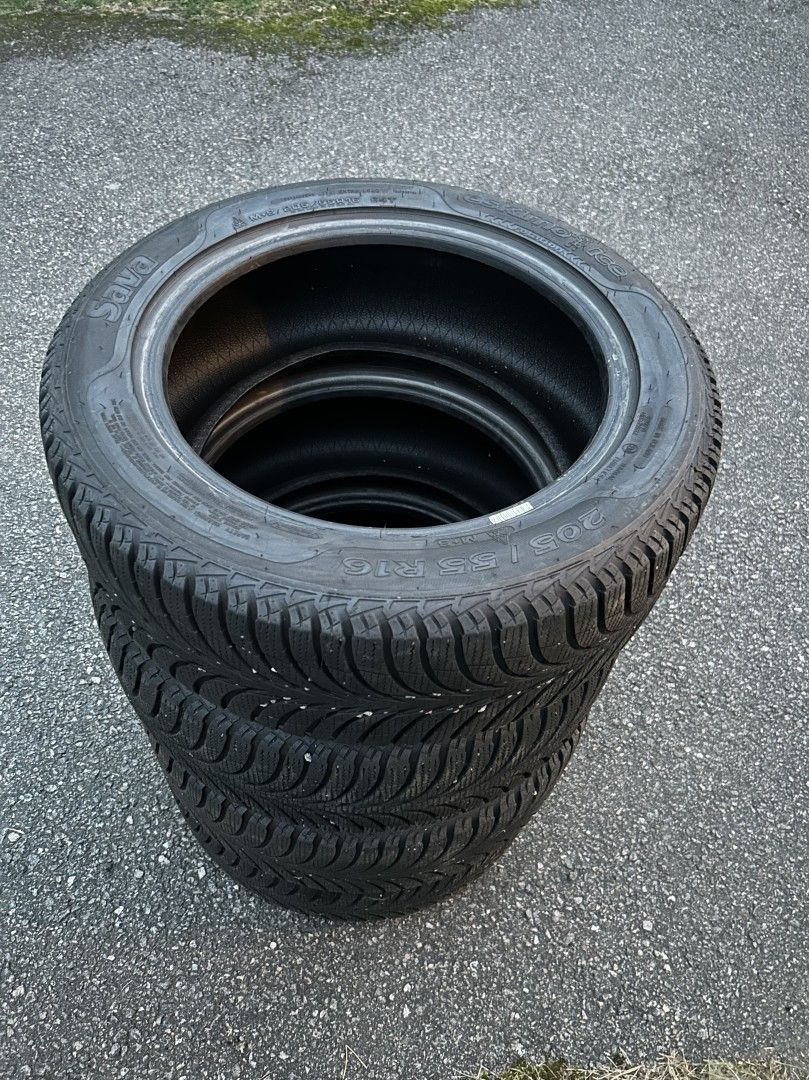 205/55 R16 Sava kitkarenkaat