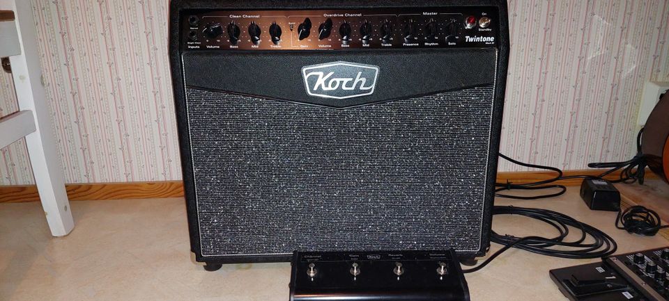 Kitaravahvistin Koch Twintone 3