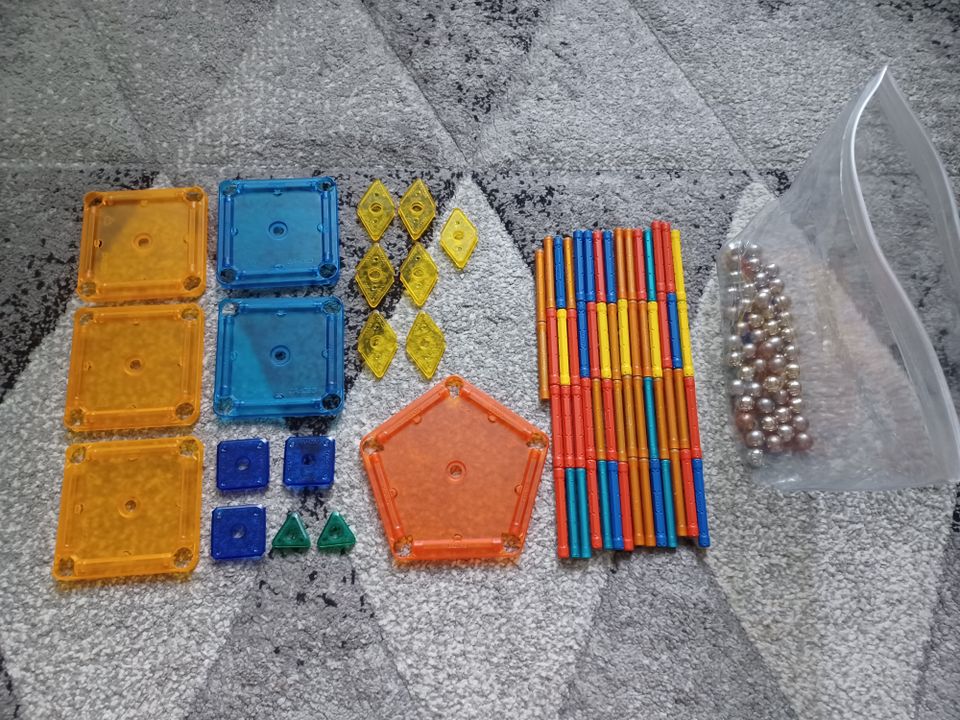 Geomag rakennussetti /Geomag's construction set