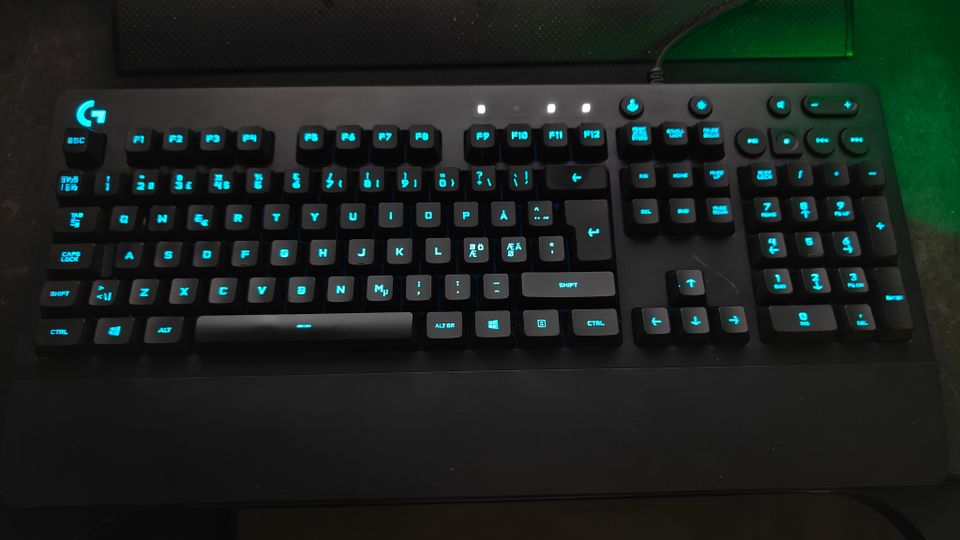 Logitech G213 Prodigy RGB