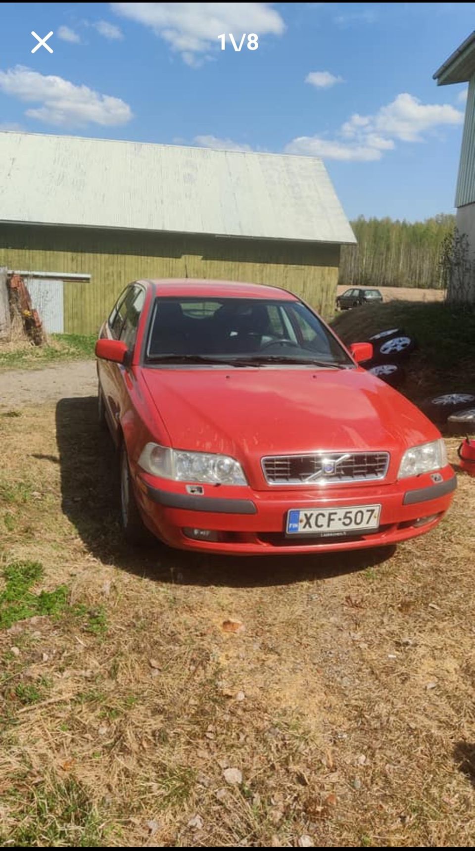 OSINA Volvo v40 1.8 bensa