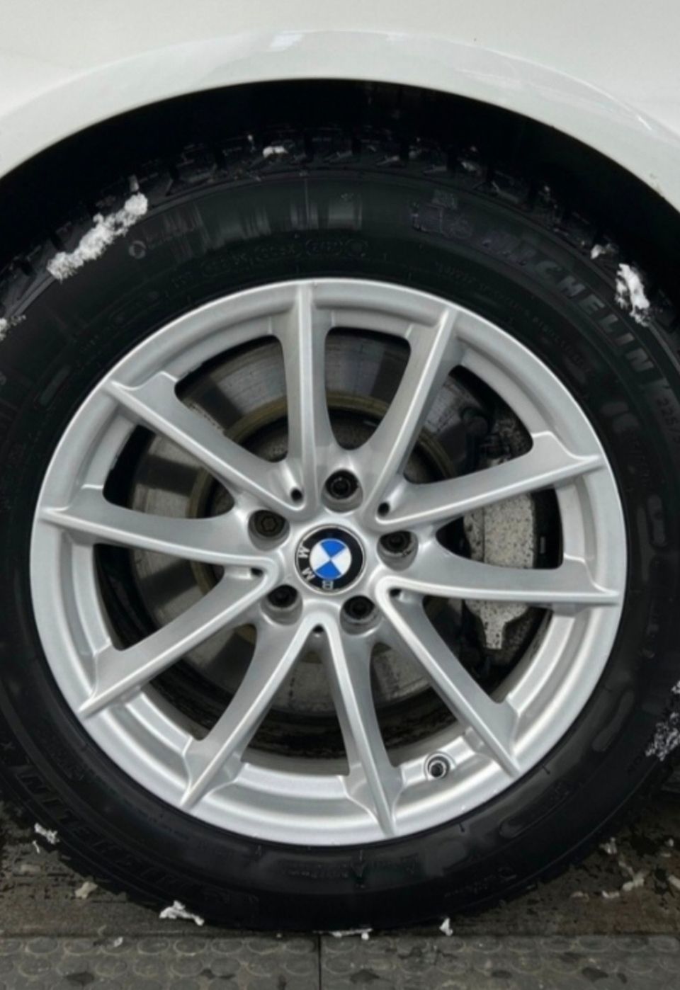 Bmw vanteet 17" uusilla nastarenkailla